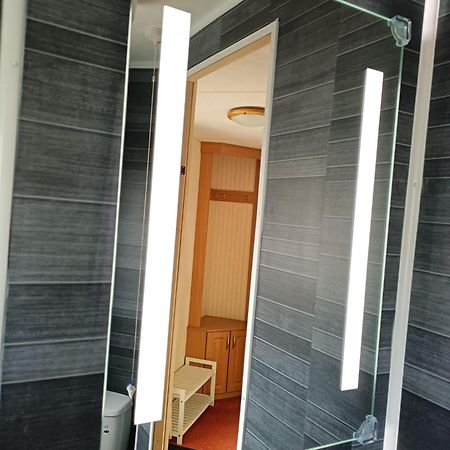 8 Berth Sealands Hotel อินโกลด์เมลส์ ภายนอก รูปภาพ